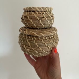 Sea grass baskets with lids
